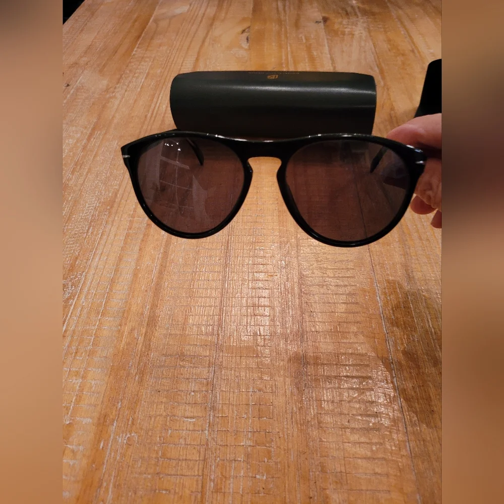 Eyewear by David Beckham - Picture 1 of 8